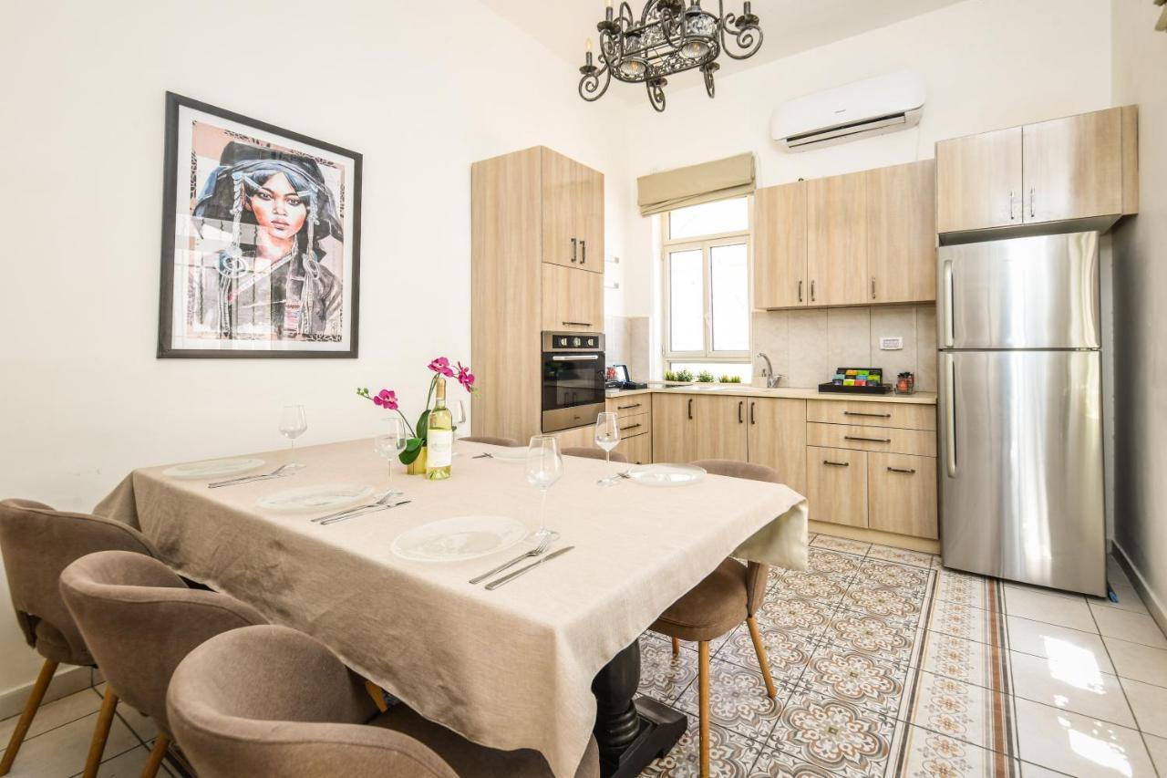 Mamila Pearl, Near Old City - Big Succah During The Holiday Jerusalém Exterior foto